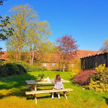 Pensjonat 5 Minute Walk To Lego - Private Entrance Guest House *